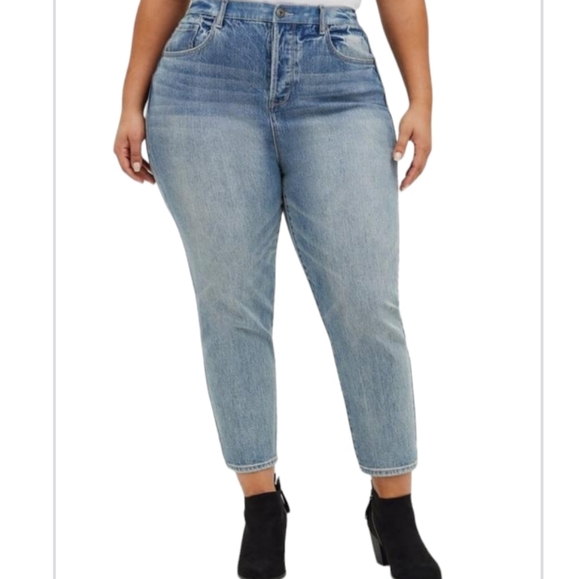torrid Denim - Torrid Plus Size Mom Jean Straight Premium Classic Denim High-Rise Jean